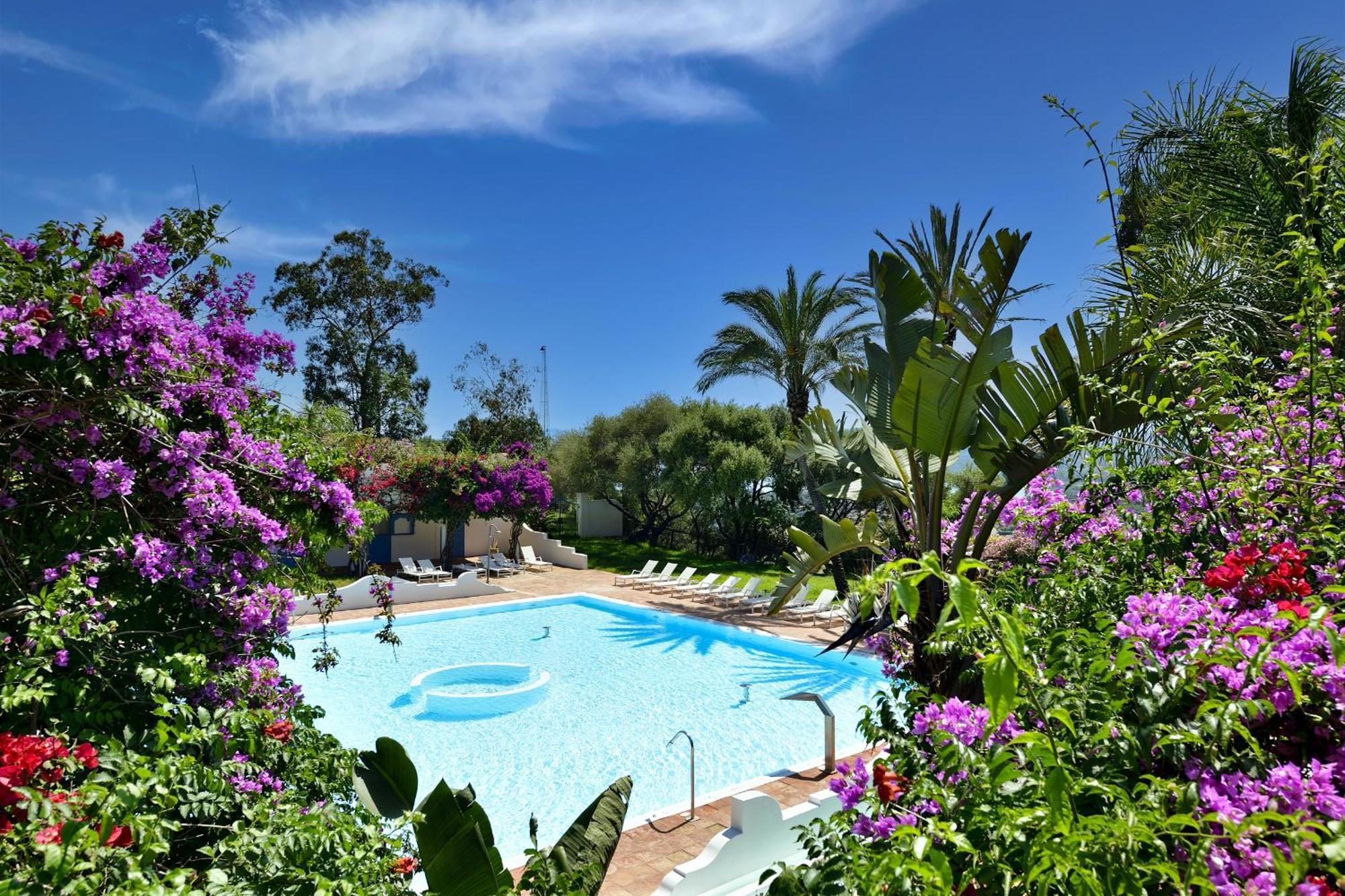 Hotel Monte Turri - Adults Only Arbatax Bagian luar foto